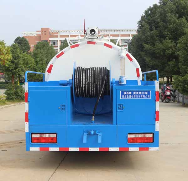 縱昂牌CLT5071GQWEQ6清洗吸污車公告圖片