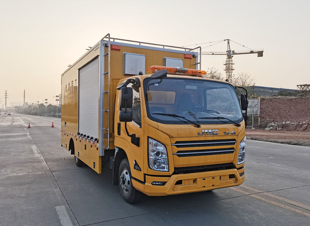 楚勝牌CSC5083XXHJ6救險(xiǎn)車公告圖片