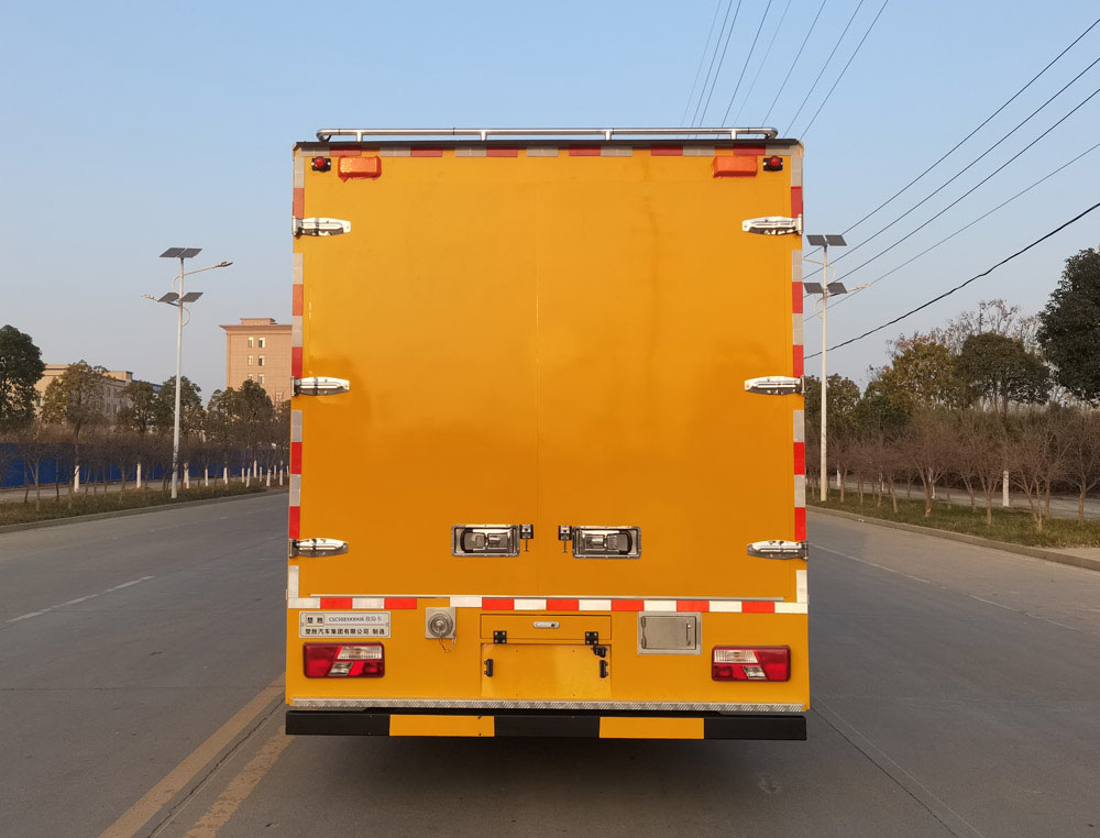 楚勝牌CSC5083XXHJ6救險(xiǎn)車公告圖片