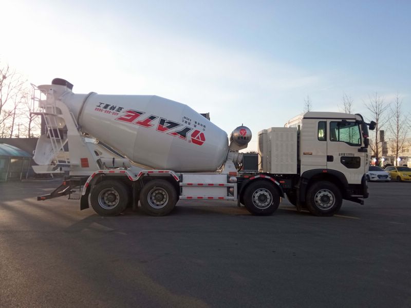 亞特重工牌TZ5317GJBZCTBEV純電動(dòng)混凝土攪拌運(yùn)輸車(chē)公告圖片