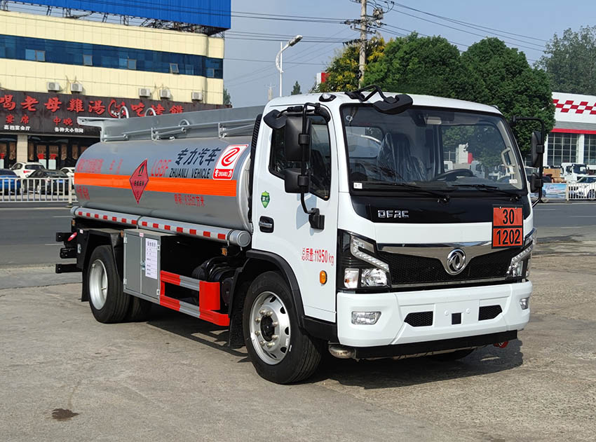 專力牌ZLC5125GYYEC6運(yùn)油車公告圖片