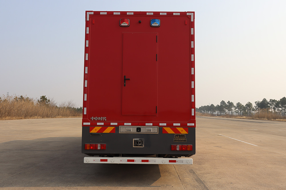 中卓時(shí)代牌ZXF5180TXFQC24/SYST6器材消防車公告圖片