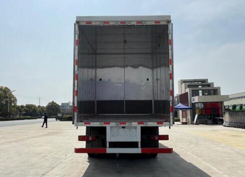 華威馳樂牌SGZ5320XRYZZ6C5易燃液體廂式運輸車公告圖片