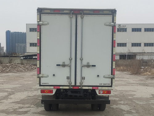 福田牌BJ5035XXY4PV6-16廂式運輸車公告圖片