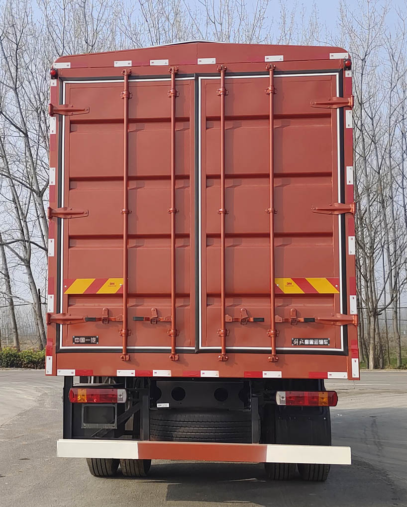 解放牌CA5250CCQP28K2L5T3E6A80畜禽運輸車公告圖片