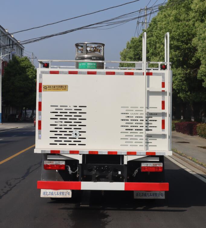 中汽力威牌HLW5075TSC6EQ鮮活水產(chǎn)品運輸車公告圖片