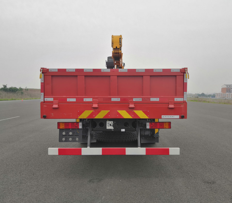 寶路隨車牌ABL5256JSQL6D3A隨車起重運(yùn)輸車公告圖片