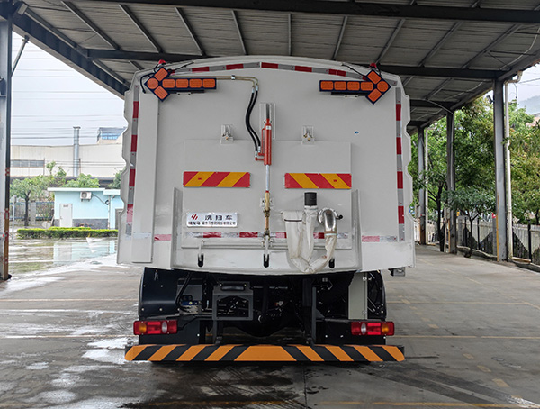 福龍馬牌FLM5183TXSDF6L洗掃車公告圖片