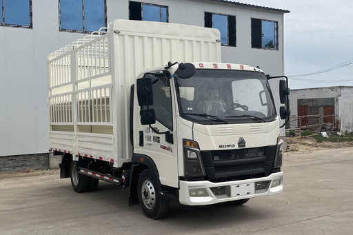 豪沃牌ZZ5047CCYG3215F144B倉(cāng)柵式運(yùn)輸車(chē)公告圖片