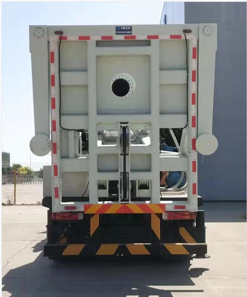 蘭田牌JLT5310TZJF鉆機(jī)車公告圖片