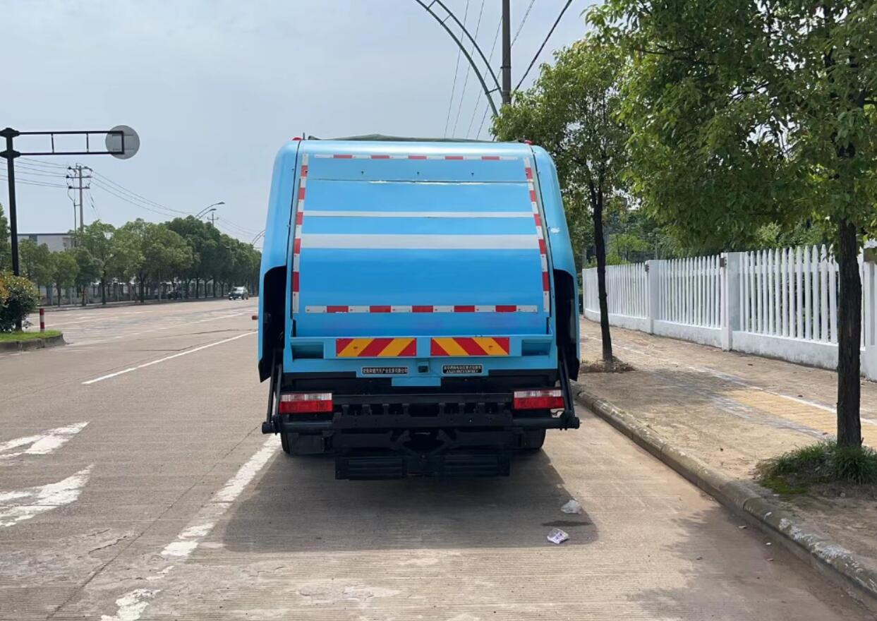 犀重牌AXZ5181ZYSDFBEV純電動壓縮式垃圾車公告圖片