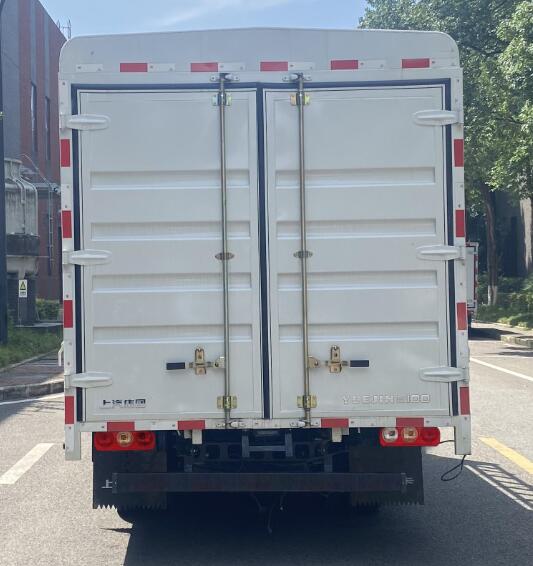躍進(jìn)牌SH5043CCYPFDCNZ3倉柵式運(yùn)輸車公告圖片