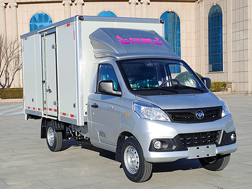 福田牌BJ5030XXY4JV5-12厢式运输车公告图片