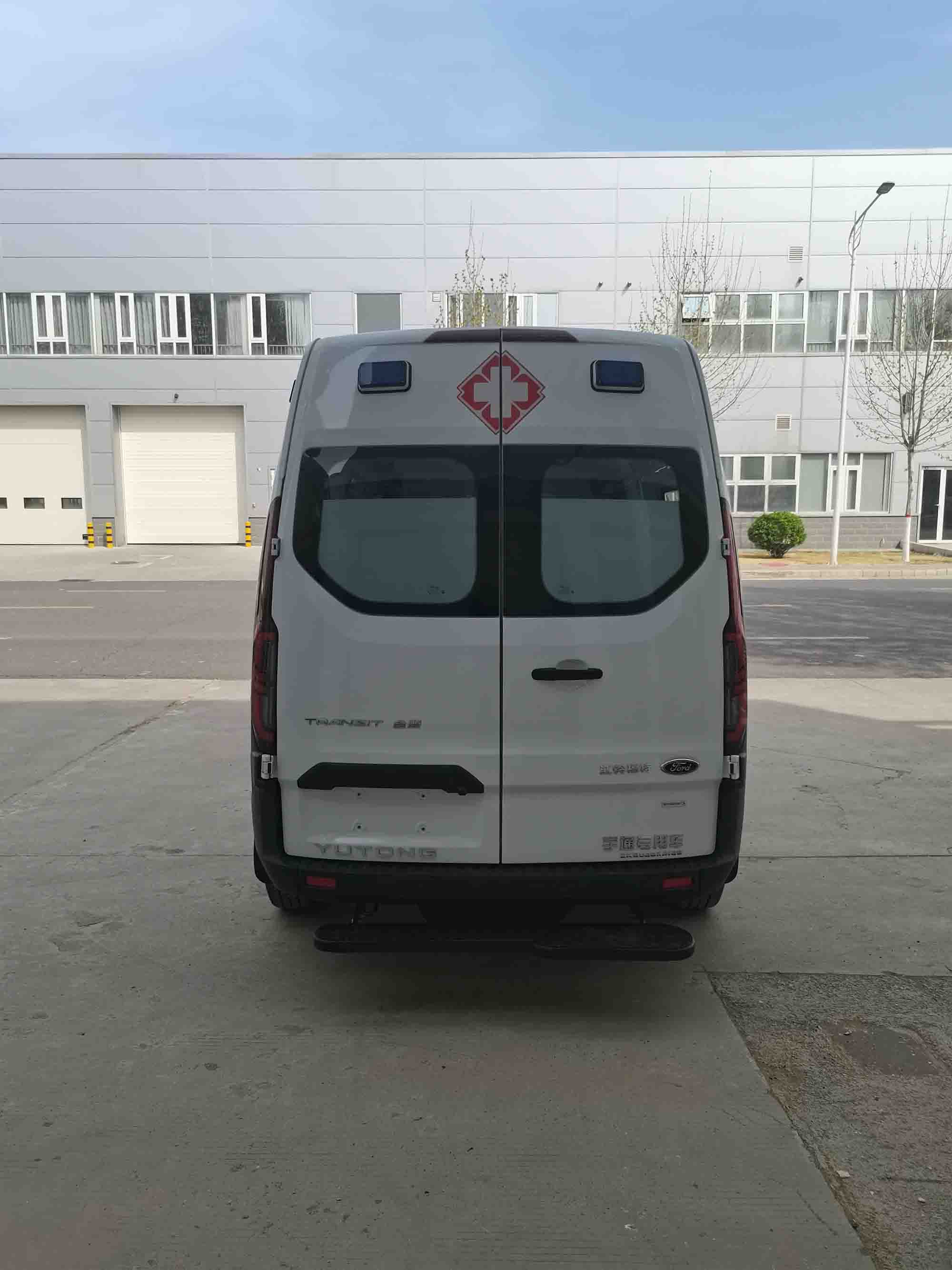 宇通牌ZK5033XJH36救护车公告图片
