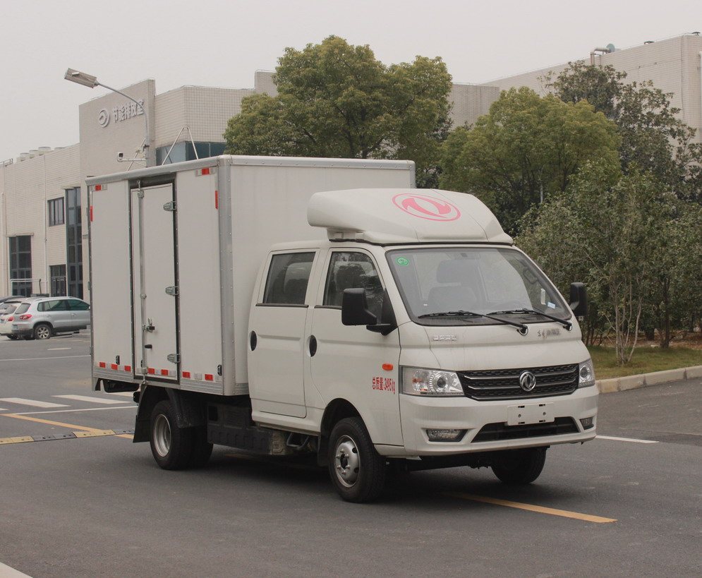 东风牌EQ5032XXYD60N6AC厢式运输车公告图片