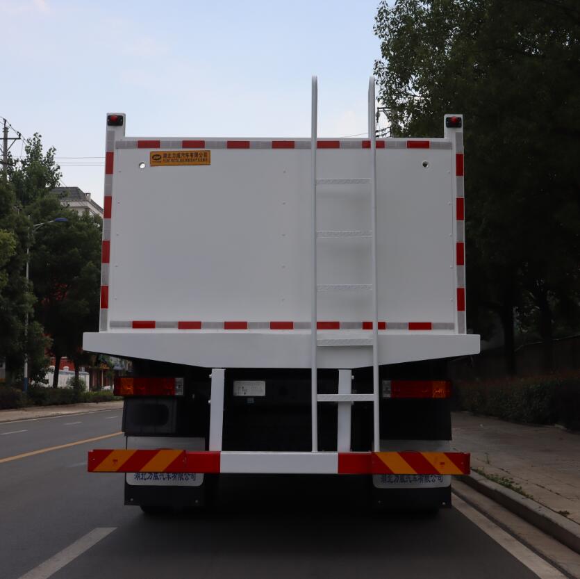 中汽力威牌HLW5180TSC6SX鲜活水产品运输车公告图片