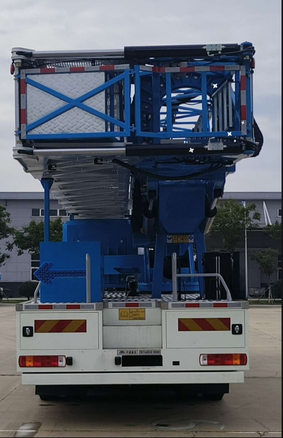 宇通牌ZYM5323JQJ40D624HZ桥梁检测车公告图片