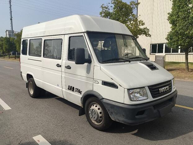 龙星汇牌HLV5042TSYN6宿营车公告图片