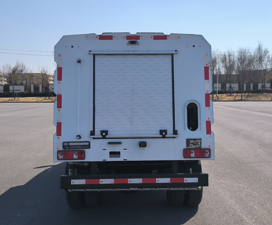 中植汽车牌CDL5040TYHCKSBEV纯电动路面养护车公告图片