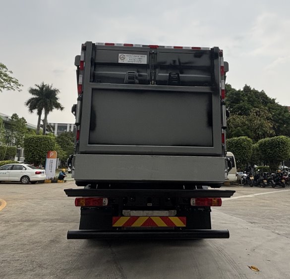 广环牌GH5320ZXLCABEV纯电动厢式垃圾车公告图片