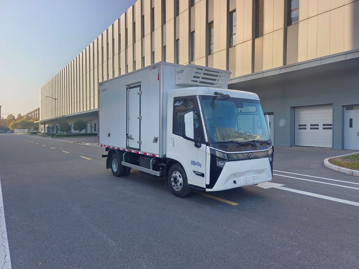 BJ5040XLCEVZB1 福田牌纯电动冷藏车图片