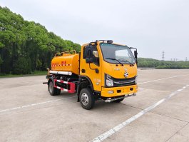 洒水车