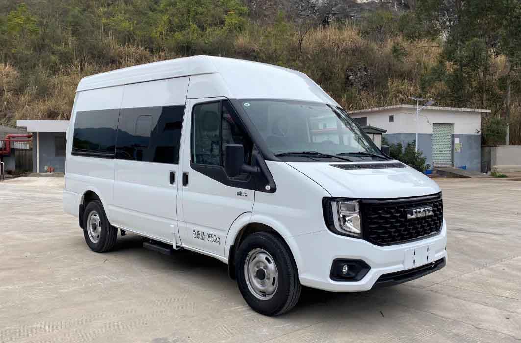 春风贵客牌GKQ5045XYLM6医疗车