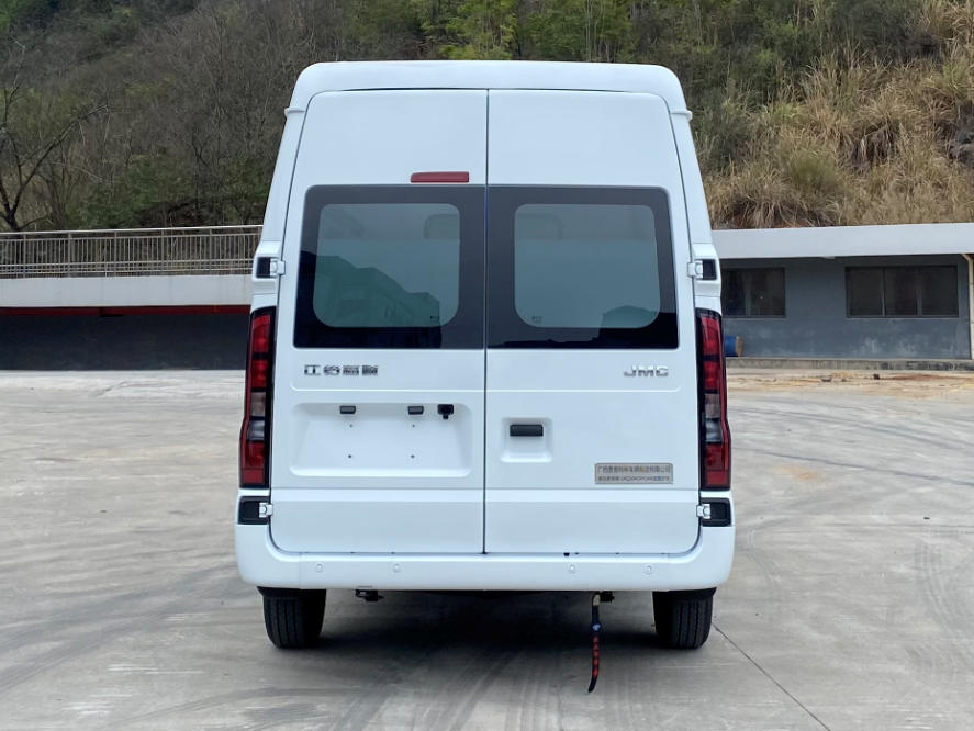 春风贵客牌GKQ5045XYLM6医疗车公告图片