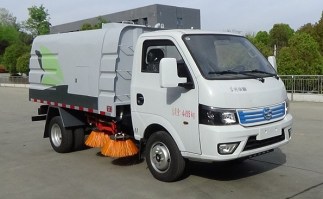 程力重工牌CLH5040TSLBEVAGX纯电动扫路车