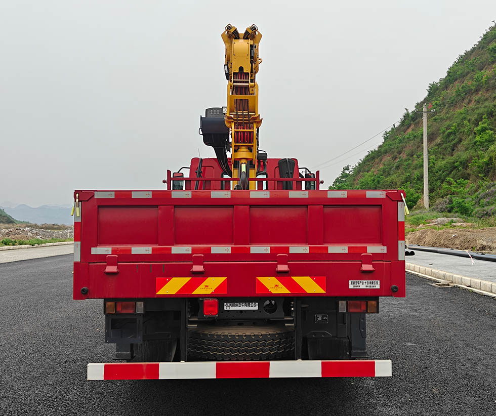 宝路随车牌ABL5181JSQ10T随车起重运输车公告图片