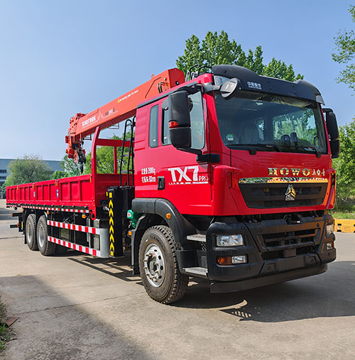 TAZ5256JSQC型随车起重运输车图片