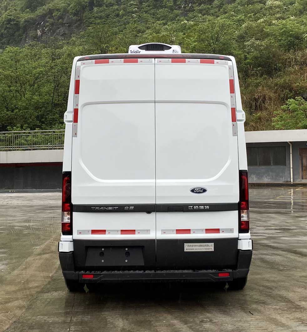 春风贵客牌GKQ5046XYLT8医疗车公告图片