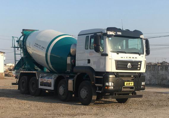 ZZ5316GJBN306MF1L型混凝土搅拌运输车图片