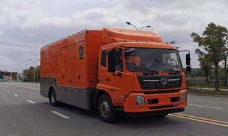 大流量排水抢险车