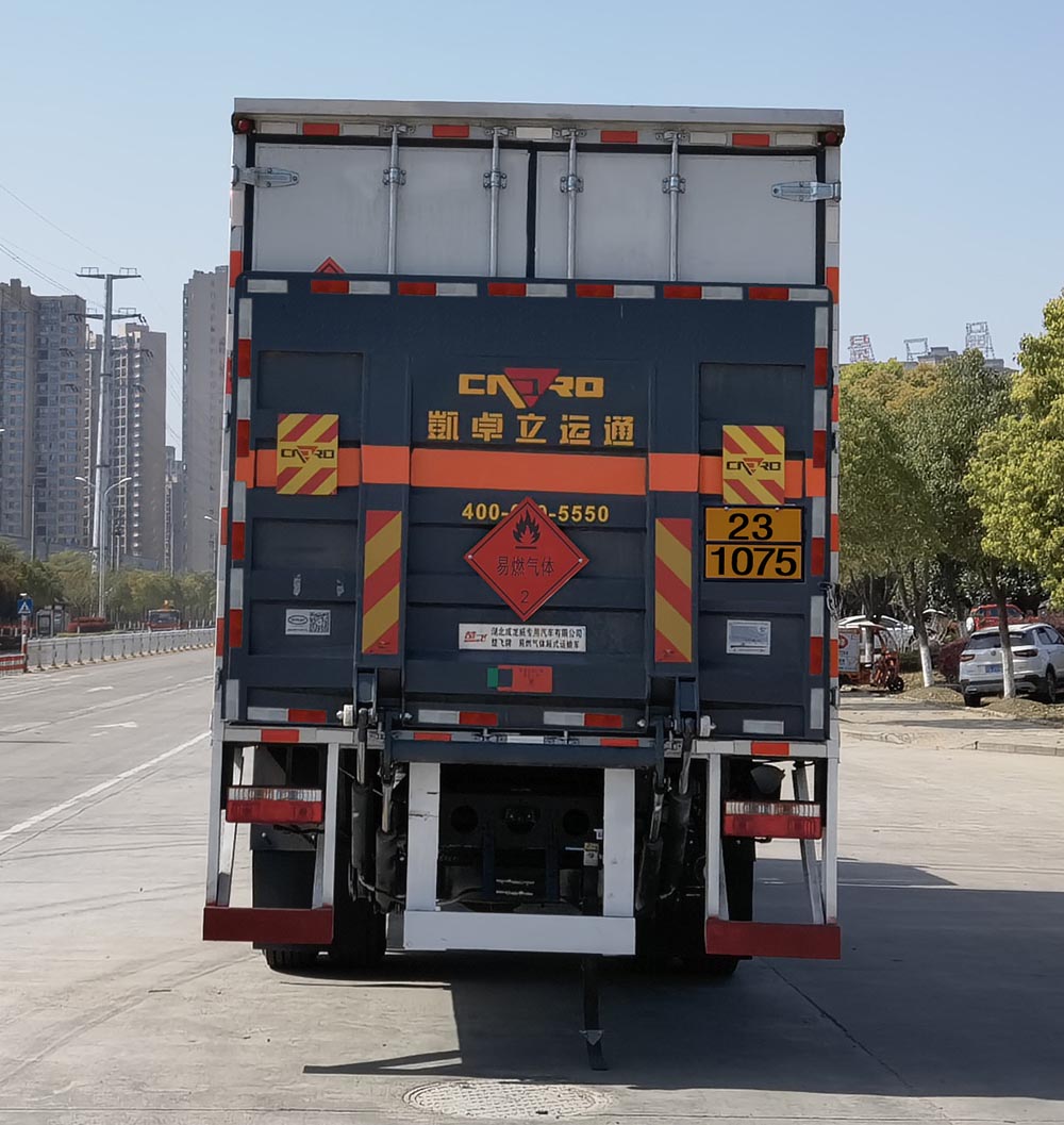 楚飞牌CLQ5180XRQ6E易燃气体厢式运输车公告图片