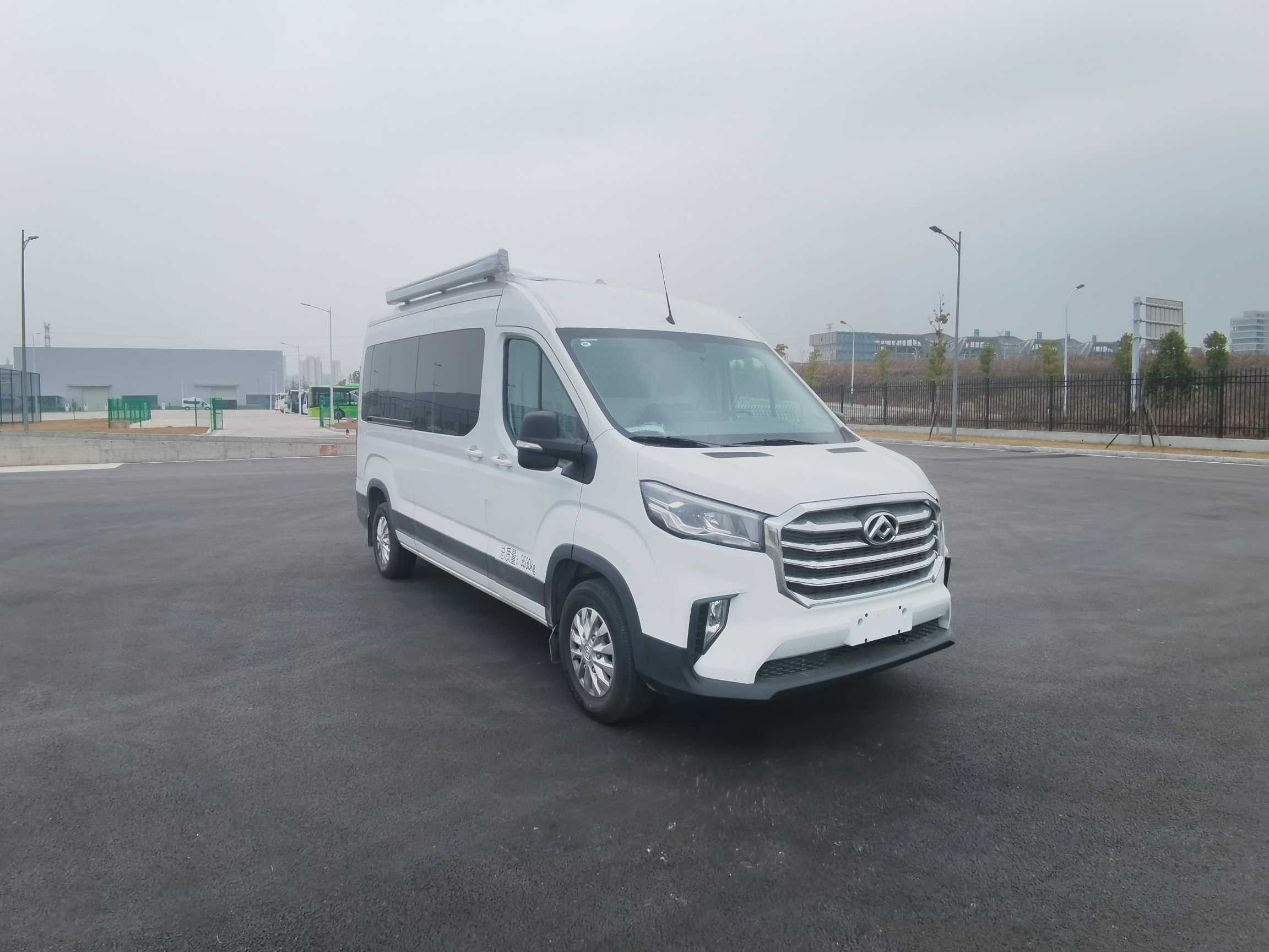 恒天领锐牌HTK5042XYL医疗车