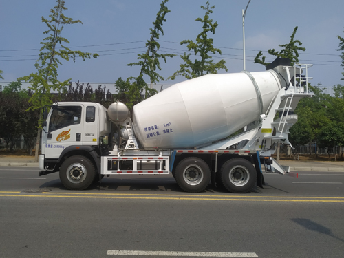 仁拓博歌牌ZBG5245GJB34H6混凝土搅拌运输车公告图片
