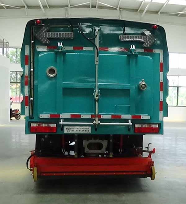 华通牌HCQ5125TWQEQ6道路污染清除车公告图片