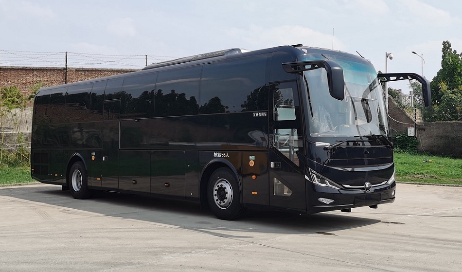 宇通牌ZK5170XYBD62运兵车公告图片