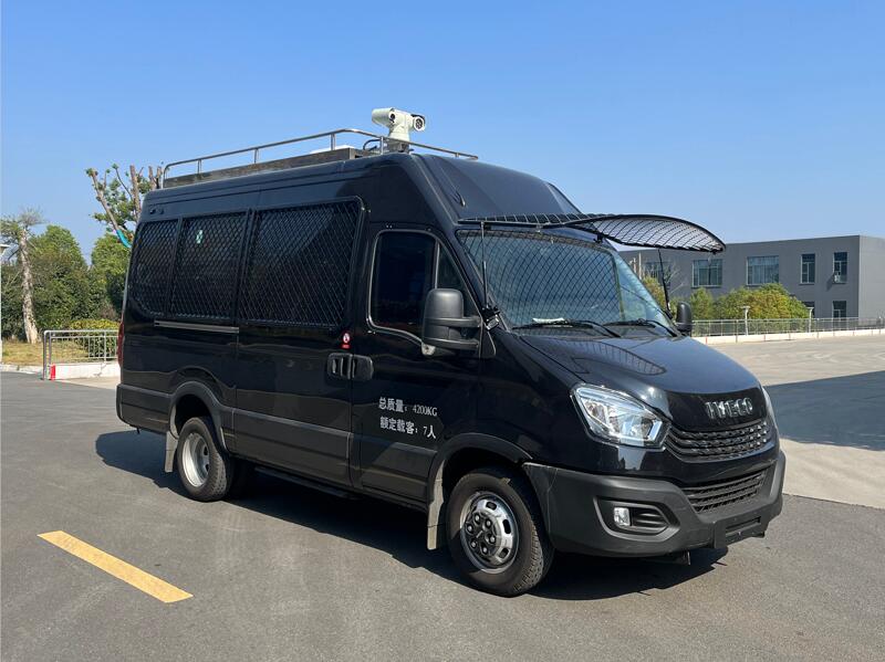 程力牌CL5040XYB6BYS运兵车