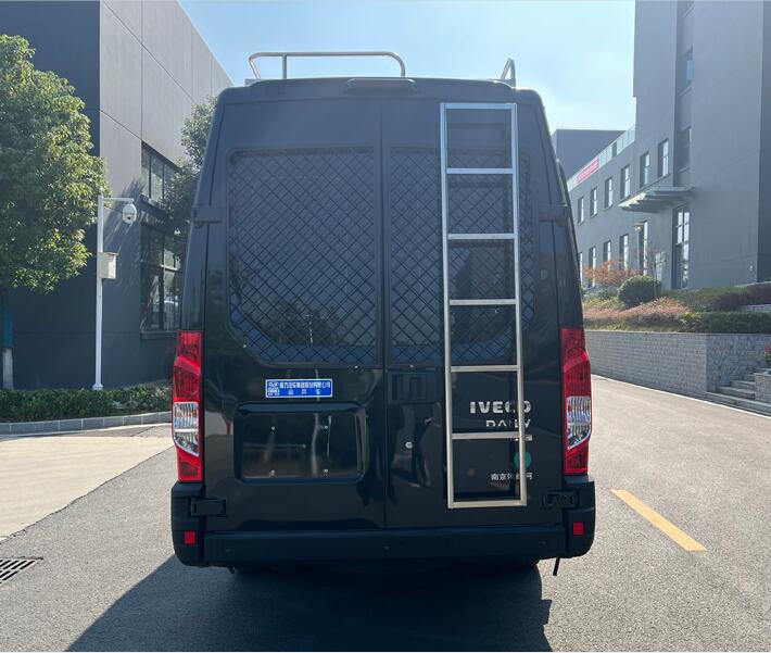 程力牌CL5040XYB6BYS运兵车公告图片