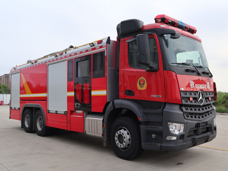 MG5300GXFAP120/A6型压缩空气泡沫消防车图片