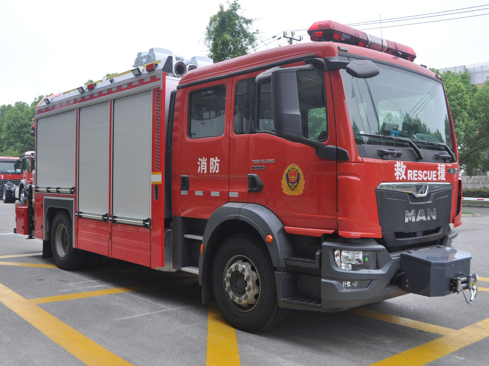 振翔股份牌ZXT5150TXFJY80/B6抢险救援消防车