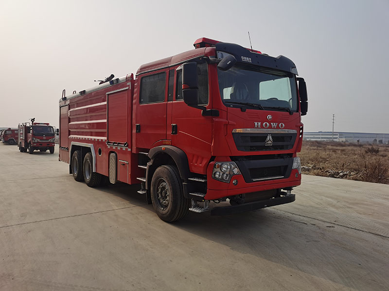 程力威牌CLW5330GXFPM180/AXF泡沫消防車公告圖片