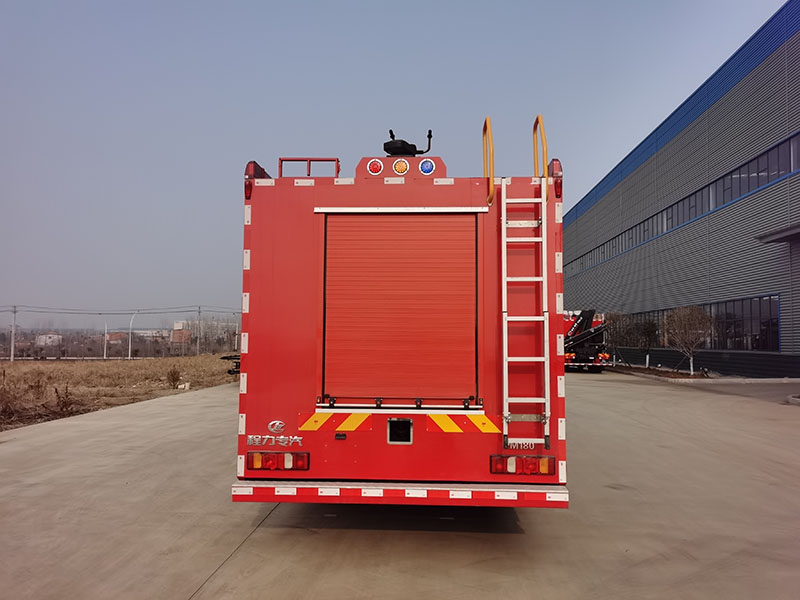 程力威牌CLW5330GXFPM180/AXF泡沫消防車公告圖片