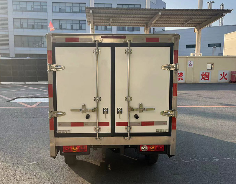 雷驰牌HLD5020XBW1BEV纯电动保温车公告图片