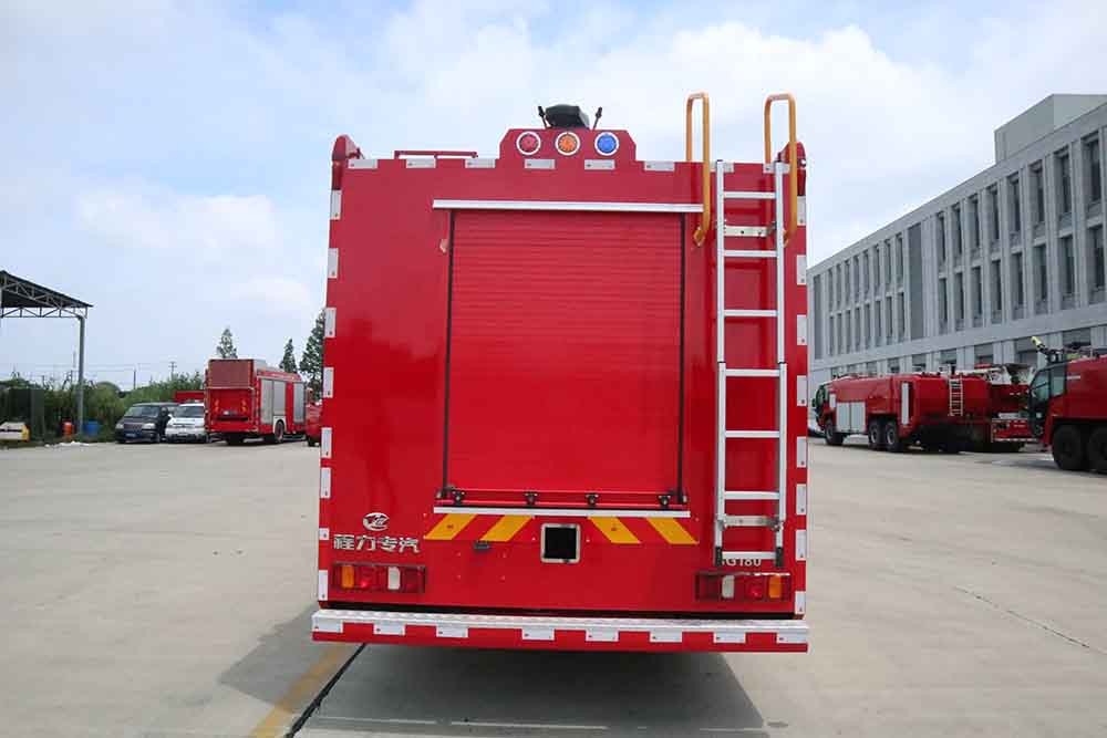 程力威牌CLW5330GXFSG180/AXF水罐消防车公告图片
