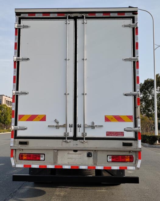 汇力威牌VVV5180TSCBJ6鲜活水产品运输车公告图片
