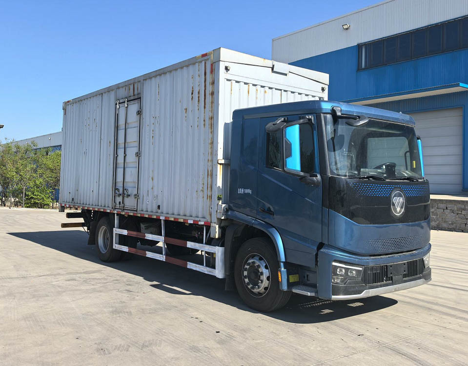 福田牌BJ5186XYK-09翼开启厢式货车公告图片