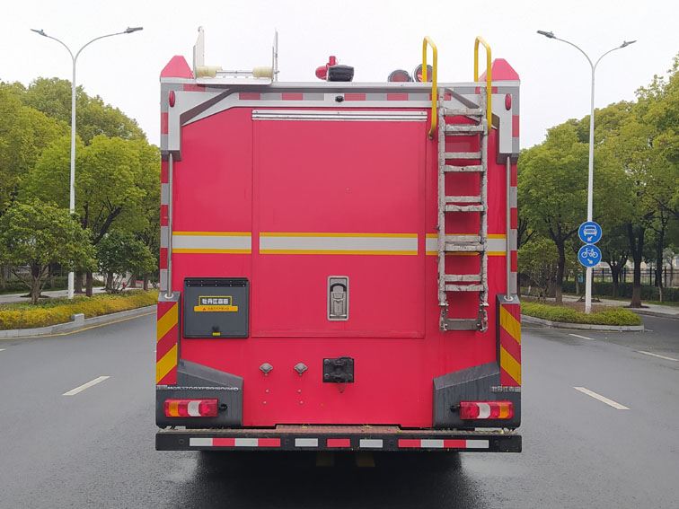 振翔牌MG5370GXFSG180/A6D水罐消防车公告图片